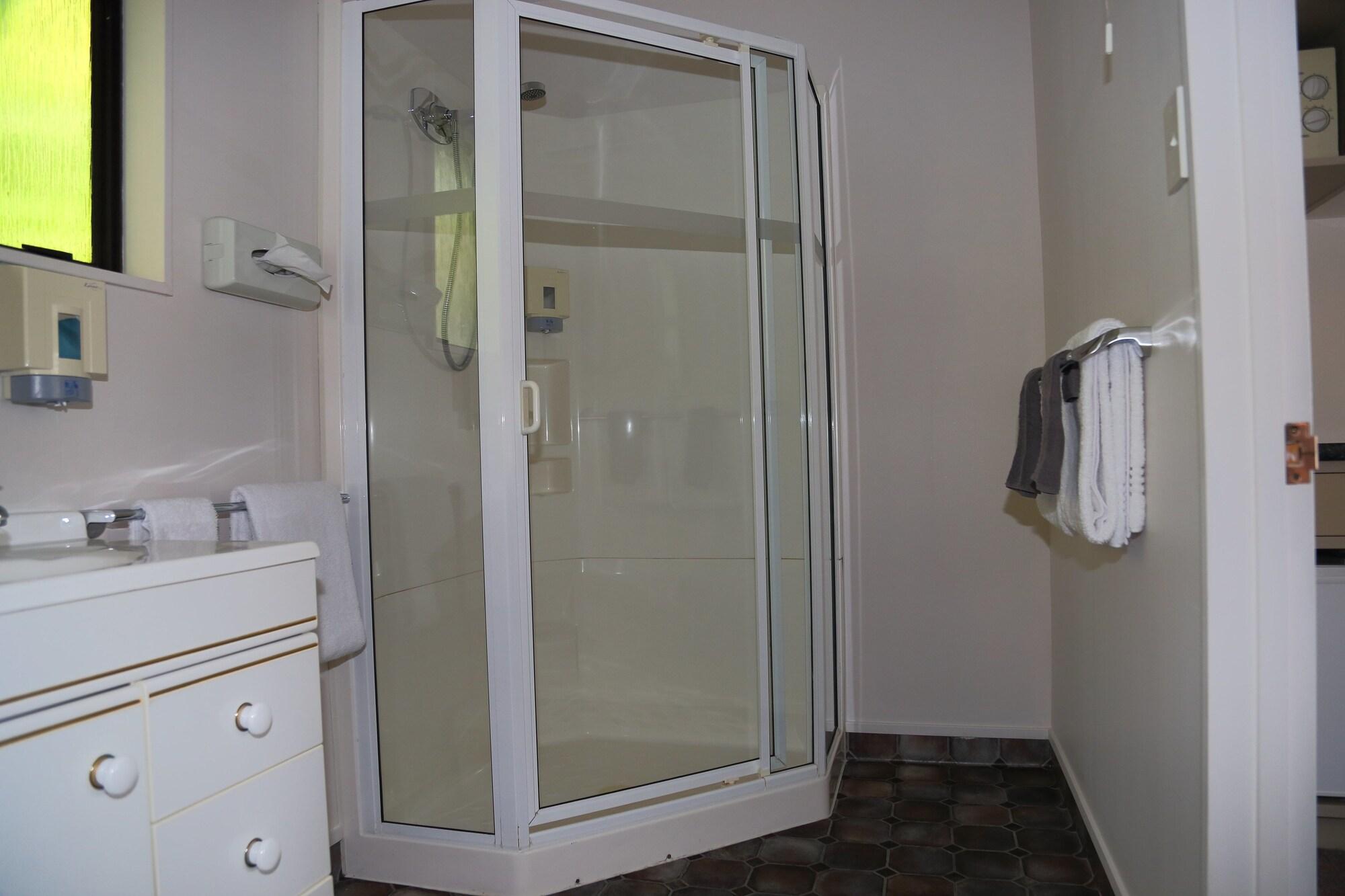 Arran Motel Те Анау Екстериор снимка